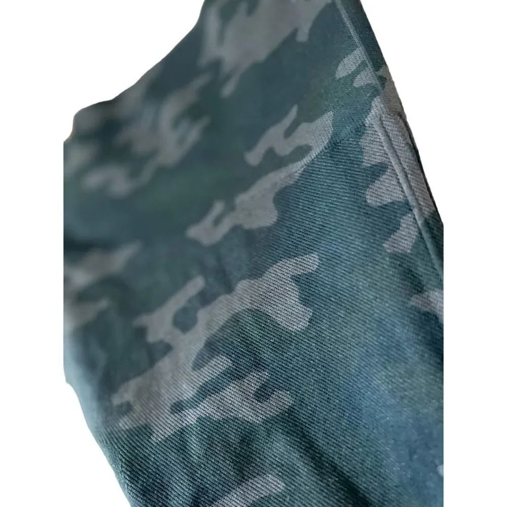 SPANX BLACK CAMO LEGGINGS SIZE XS - Picture 5 of 6